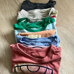 Gap Kids T-Shirt Bundle 5 shirts size medium